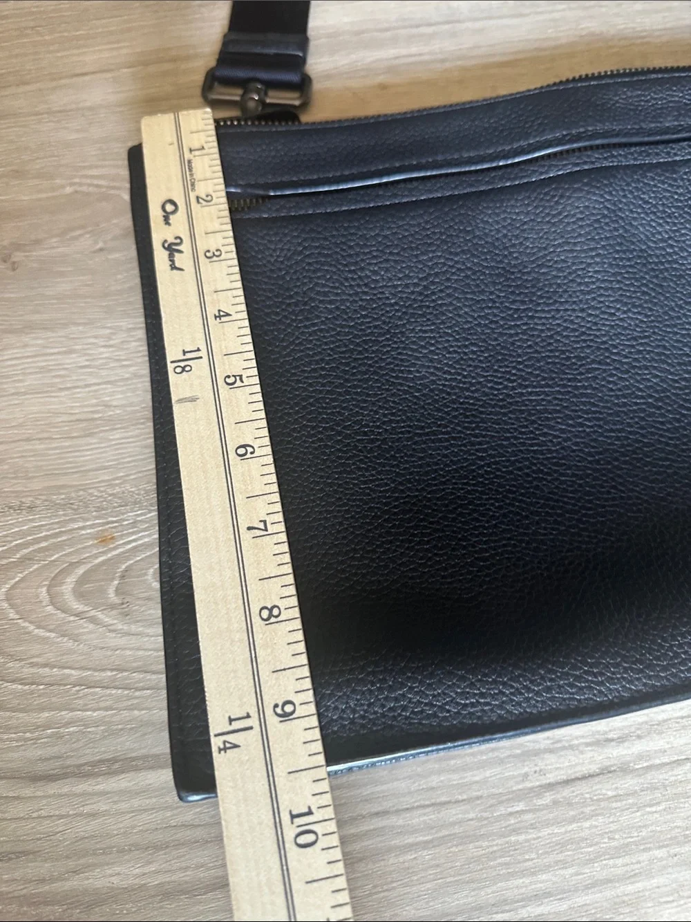 Coach Black Pebbled Leather Messenger Crossbody - Picture 8 of 10